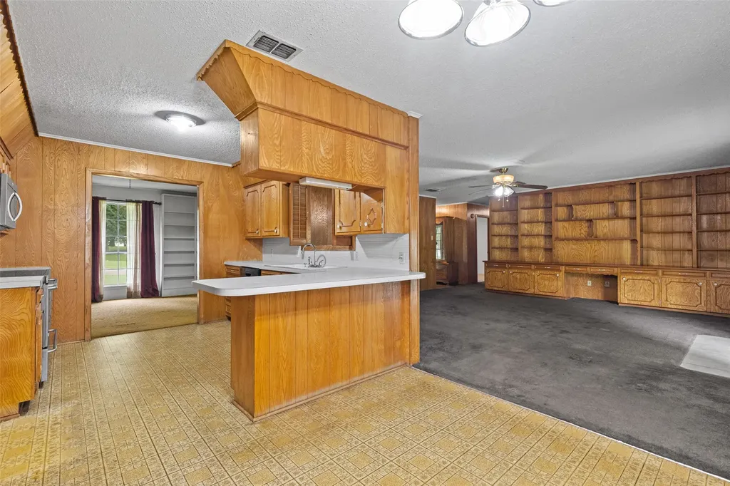 104 N Timberlane Lone Star TX 75668