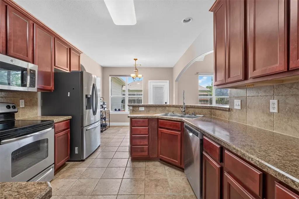 517 Austin Acre Sulphur Springs TX 75482