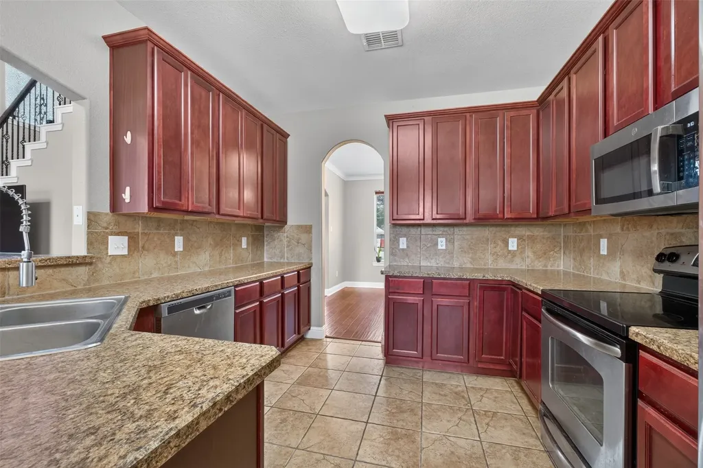 517 Austin Acre Sulphur Springs TX 75482