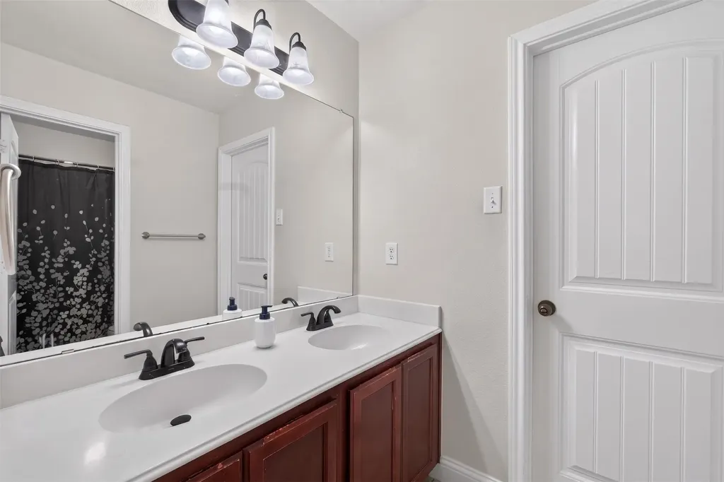 517 Austin Acre Sulphur Springs TX 75482