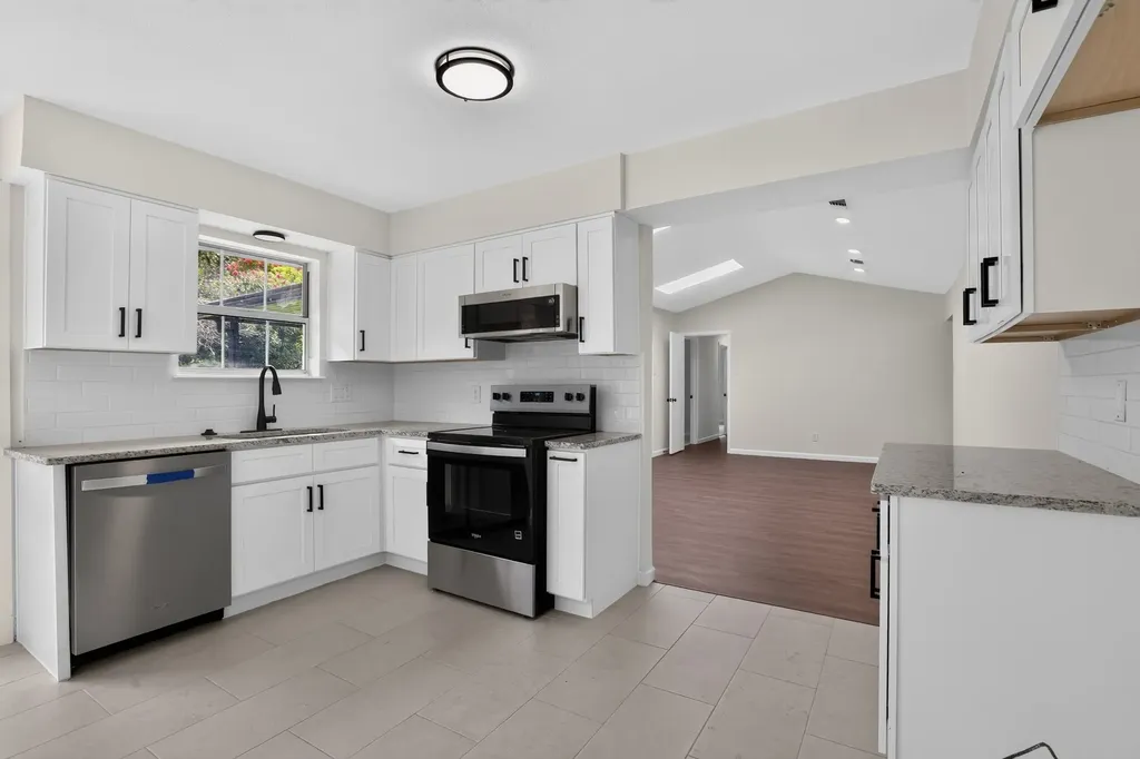 4348 Selkirk Drive W Fort Worth TX 76109