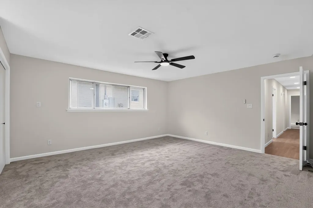 4348 Selkirk Drive W Fort Worth TX 76109