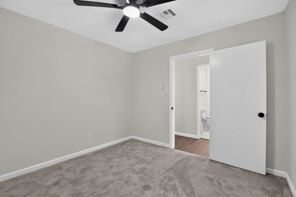 4348 Selkirk Drive W Fort Worth TX 76109