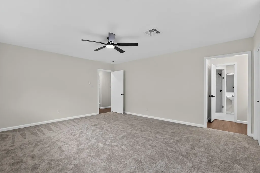 4348 Selkirk Drive W Fort Worth TX 76109