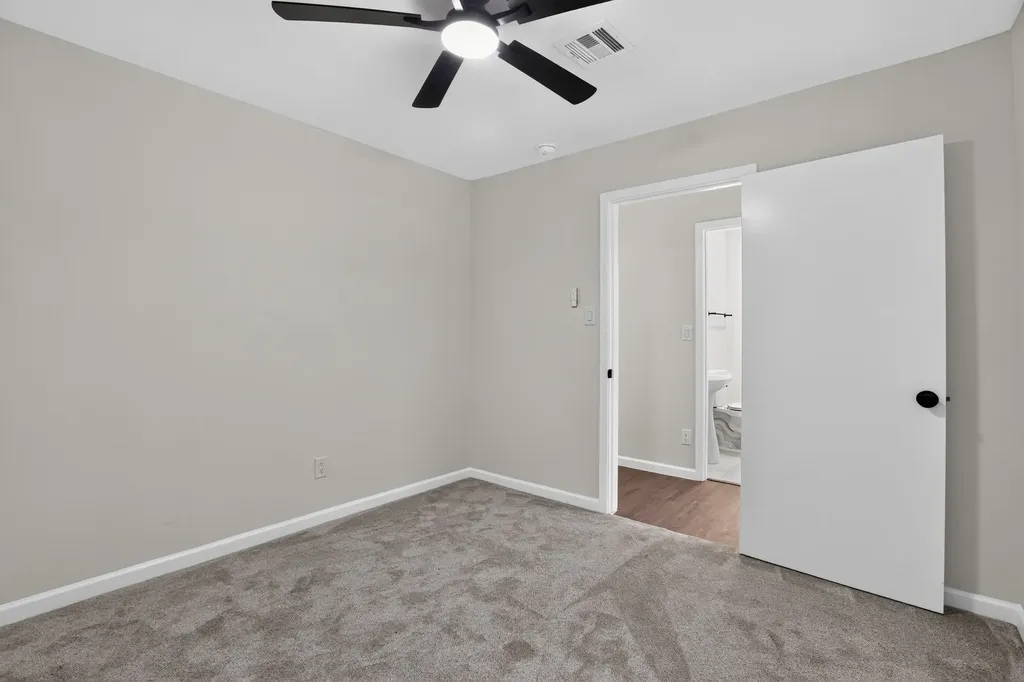 4348 Selkirk Drive W Fort Worth TX 76109