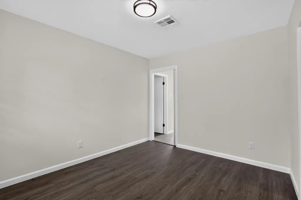4348 Selkirk Drive W Fort Worth TX 76109