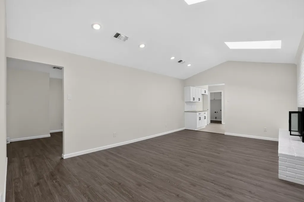 4348 Selkirk Drive W Fort Worth TX 76109