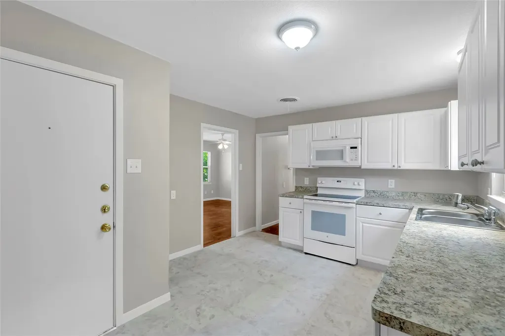 2308 Muret Street Irving TX 75062