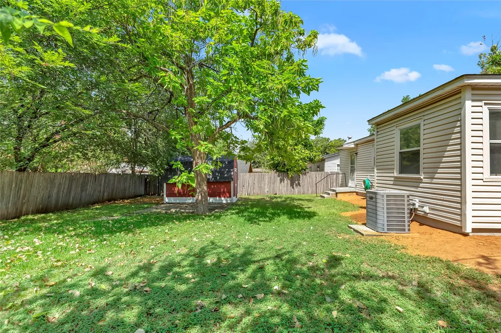 2308 Muret Street Irving TX 75062