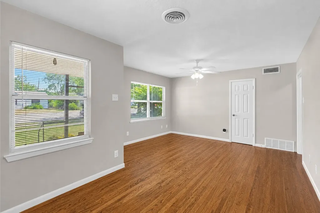 2308 Muret Street Irving TX 75062