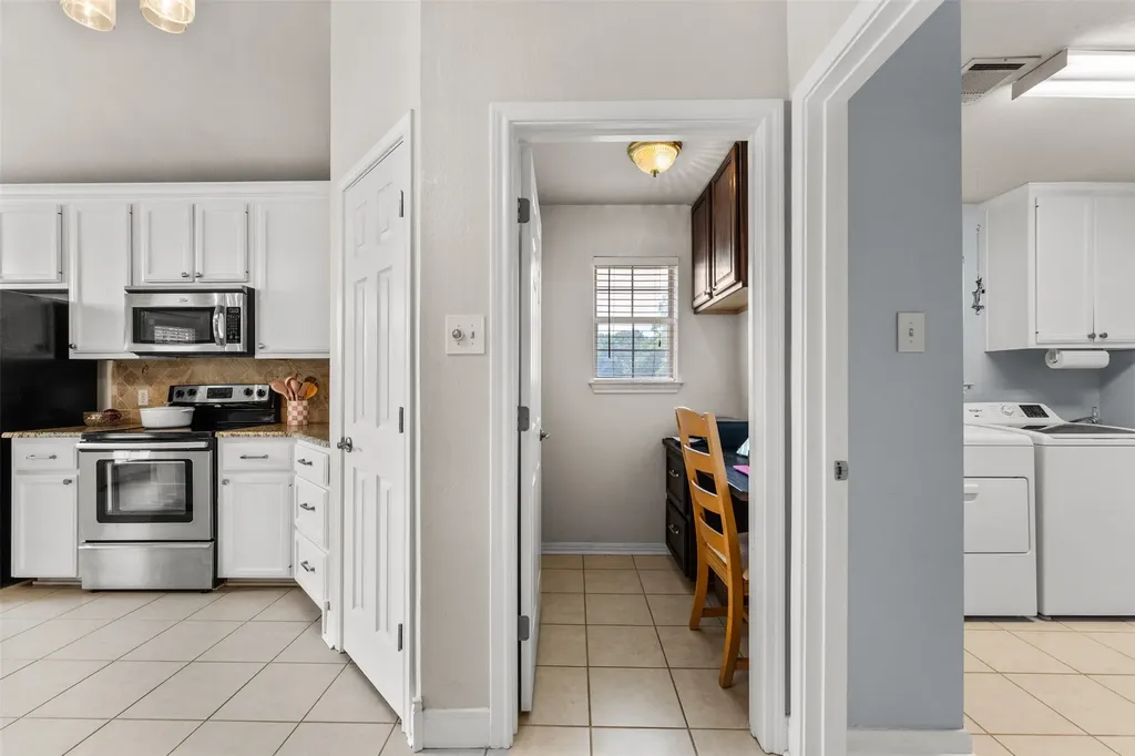 628 Willow Creek Drive Hewitt TX 76643
