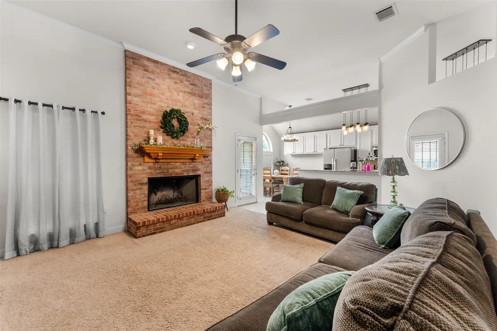 628 Willow Creek Drive Hewitt TX 76643