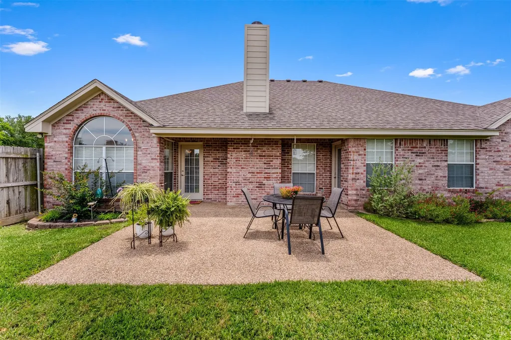 628 Willow Creek Drive Hewitt TX 76643