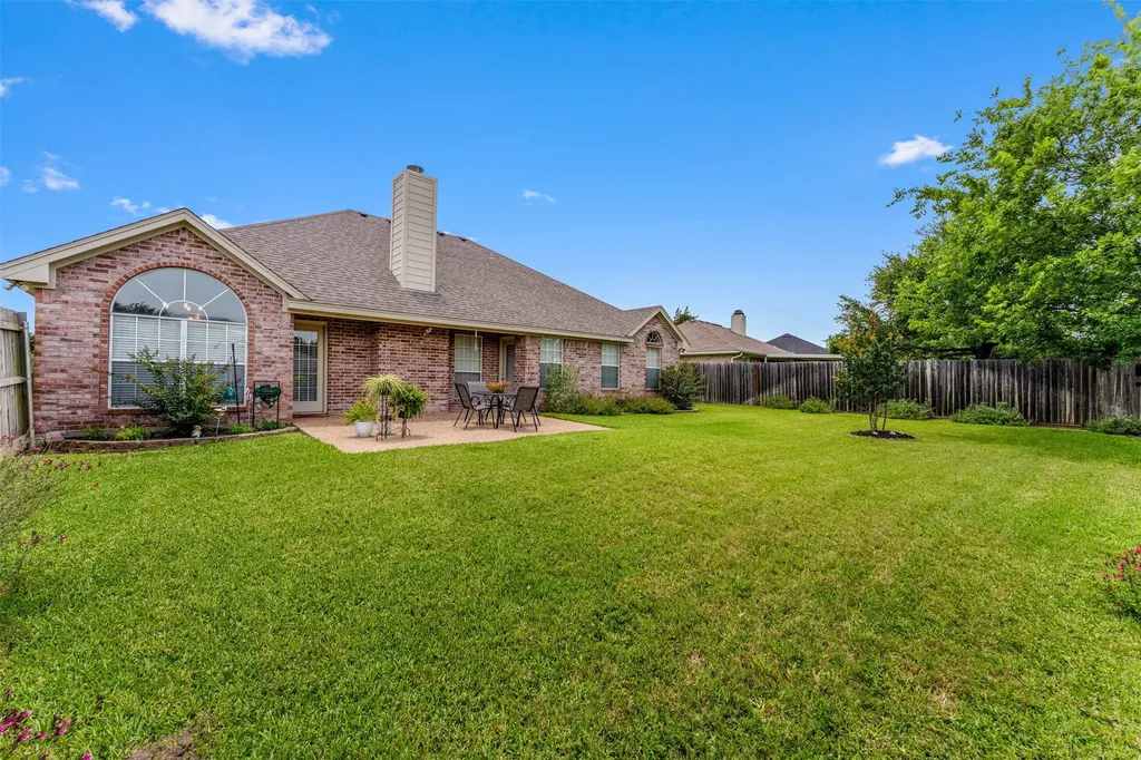 628 Willow Creek Drive Hewitt TX 76643