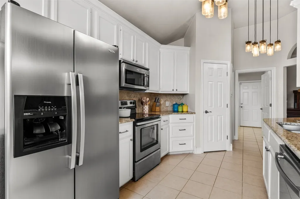 628 Willow Creek Drive Hewitt TX 76643