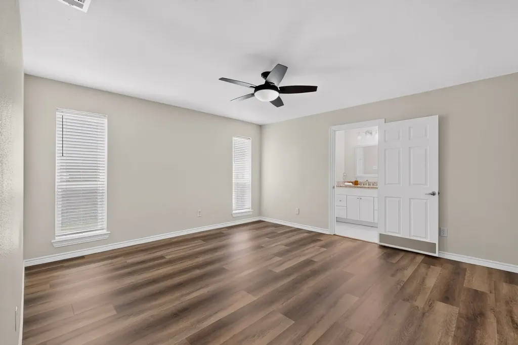 2802 Green Oaks Drive Garland TX 75040
