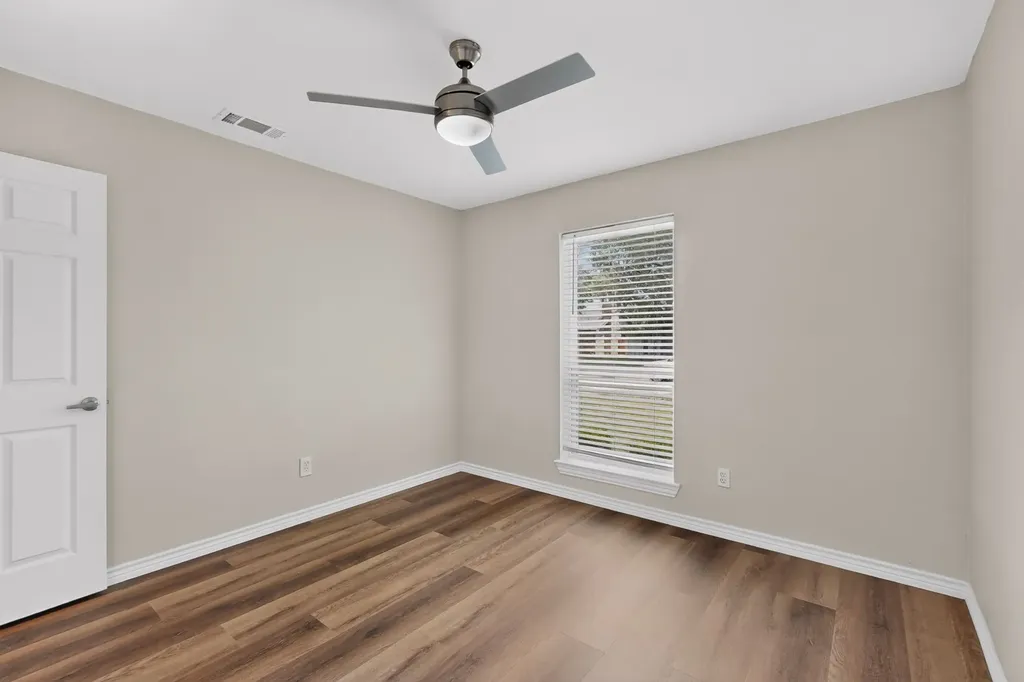 2802 Green Oaks Drive Garland TX 75040