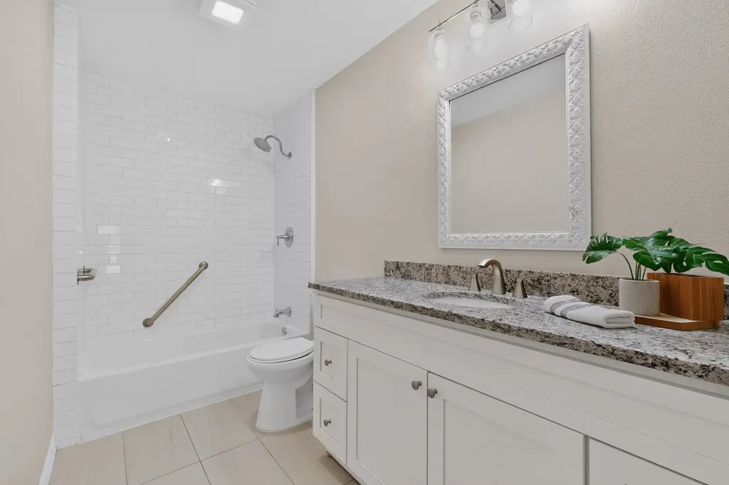 2802 Green Oaks Drive Garland TX 75040