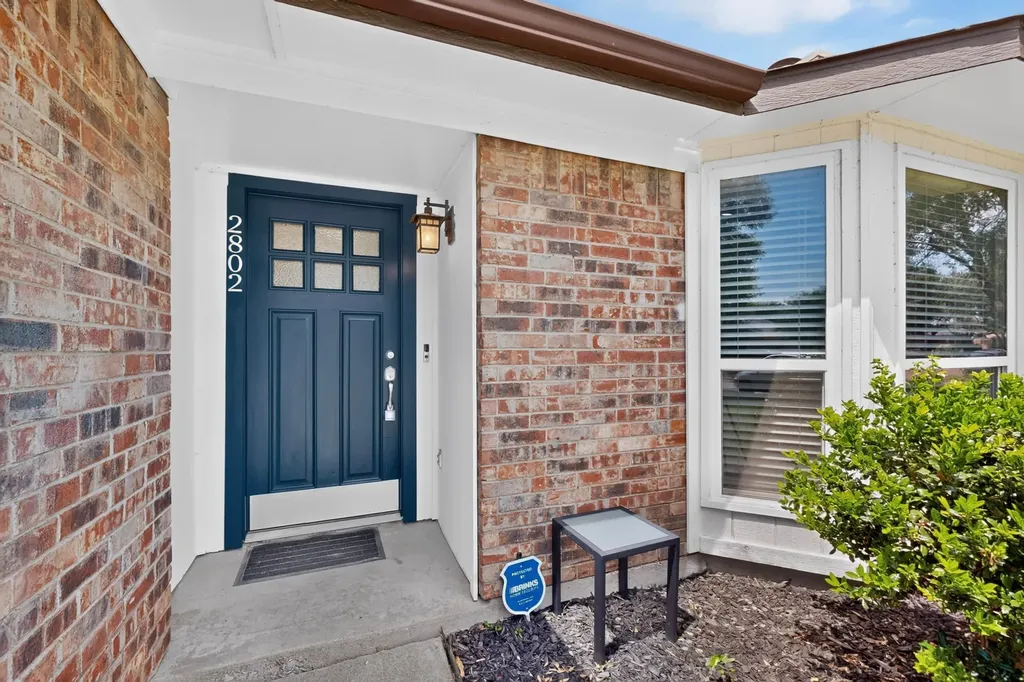 2802 Green Oaks Drive Garland TX 75040