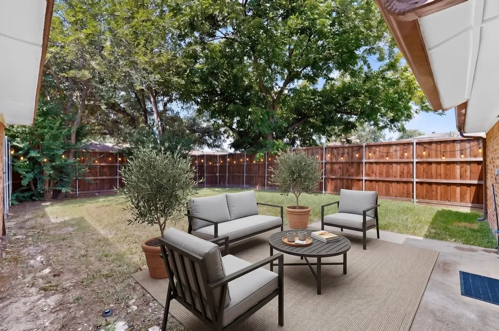 2802 Green Oaks Drive Garland TX 75040