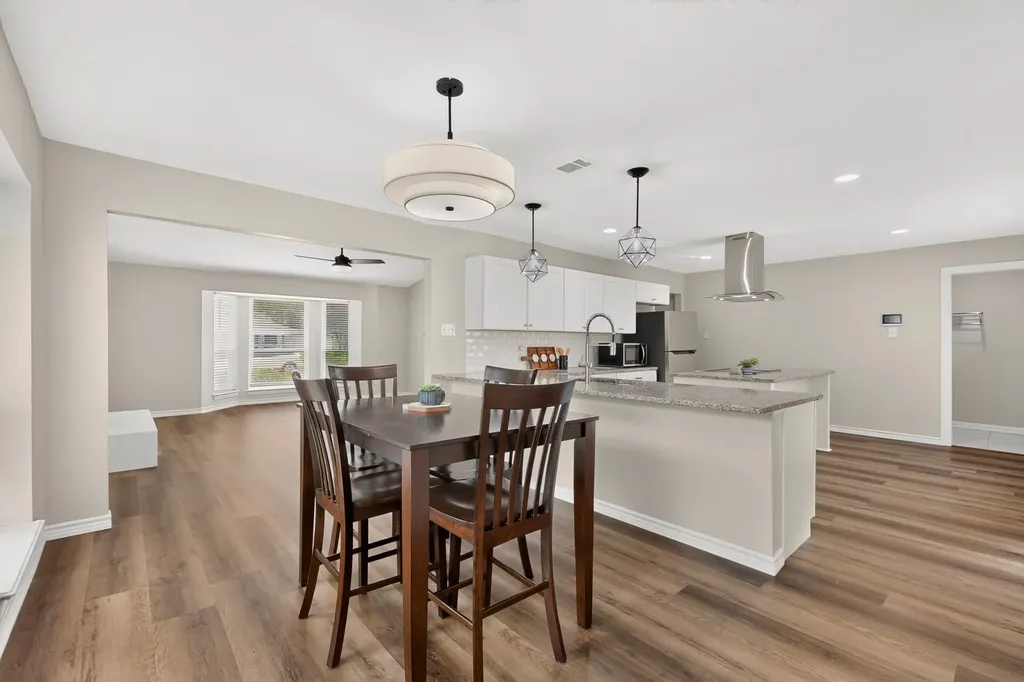 2802 Green Oaks Drive Garland TX 75040