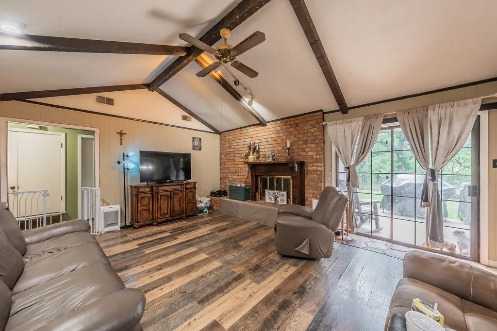 491 Elbow Court Weatherford TX 76087