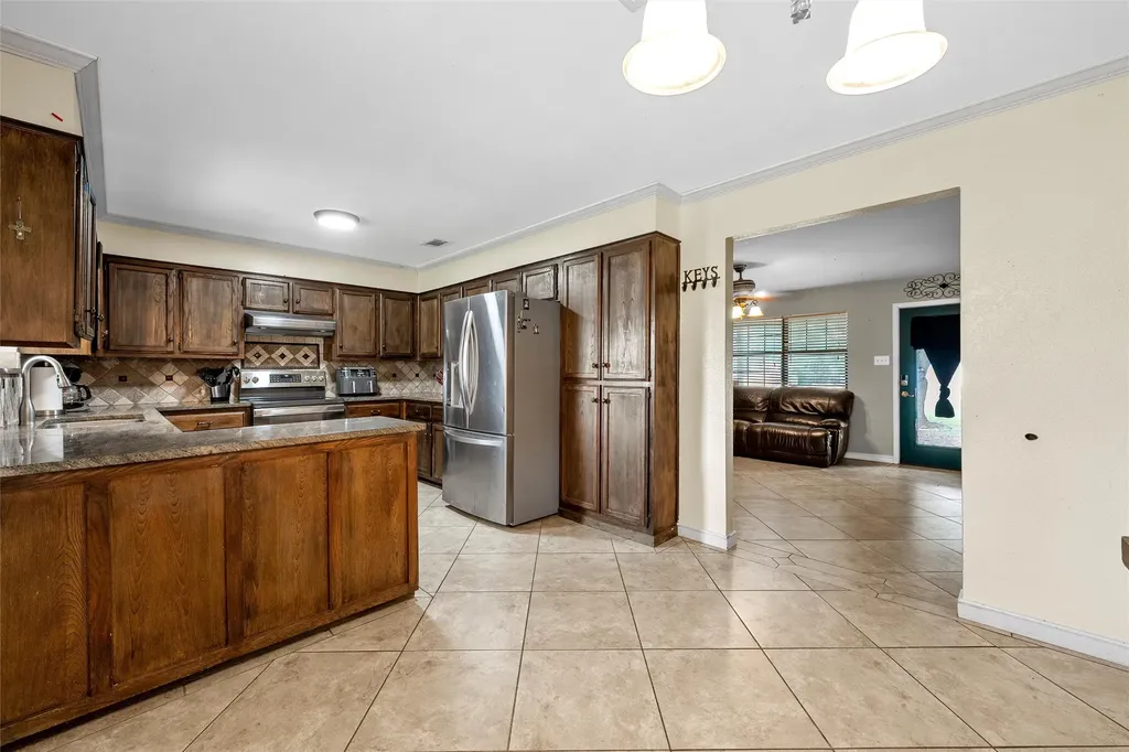 1002 Caron Street Robinson TX 76706
