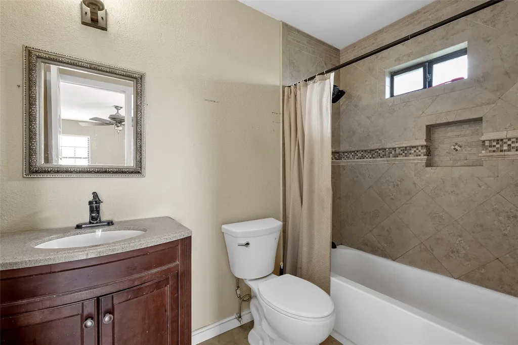 1002 Caron Street Robinson TX 76706