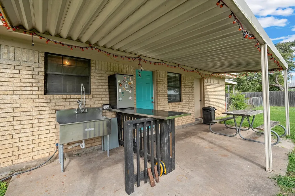 1002 Caron Street Robinson TX 76706