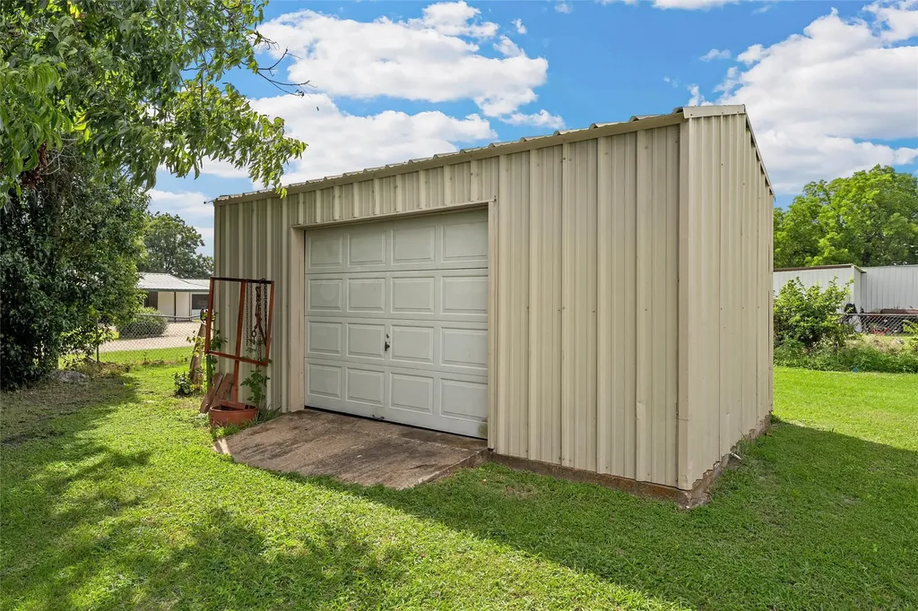 1002 Caron Street Robinson TX 76706