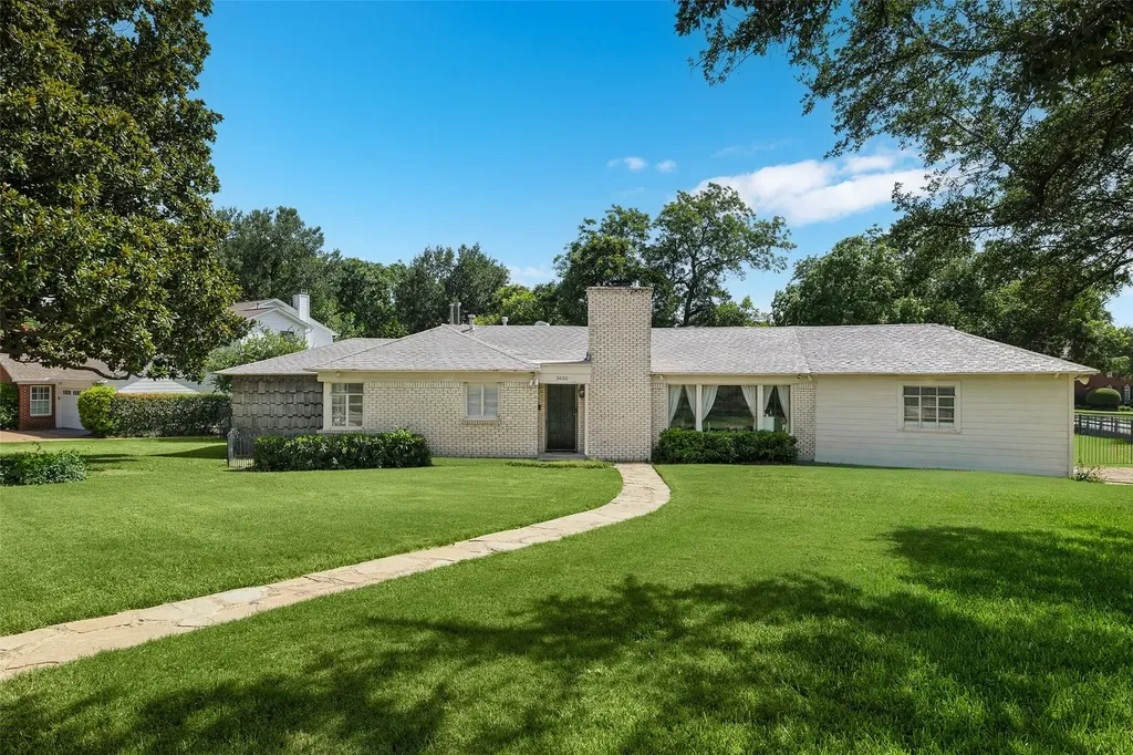 2600 Colonial Parkway Fort Worth TX 76109