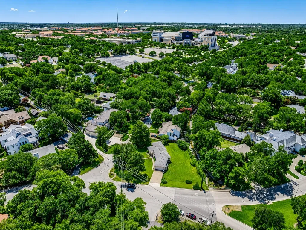 2600 Colonial Parkway Fort Worth TX 76109