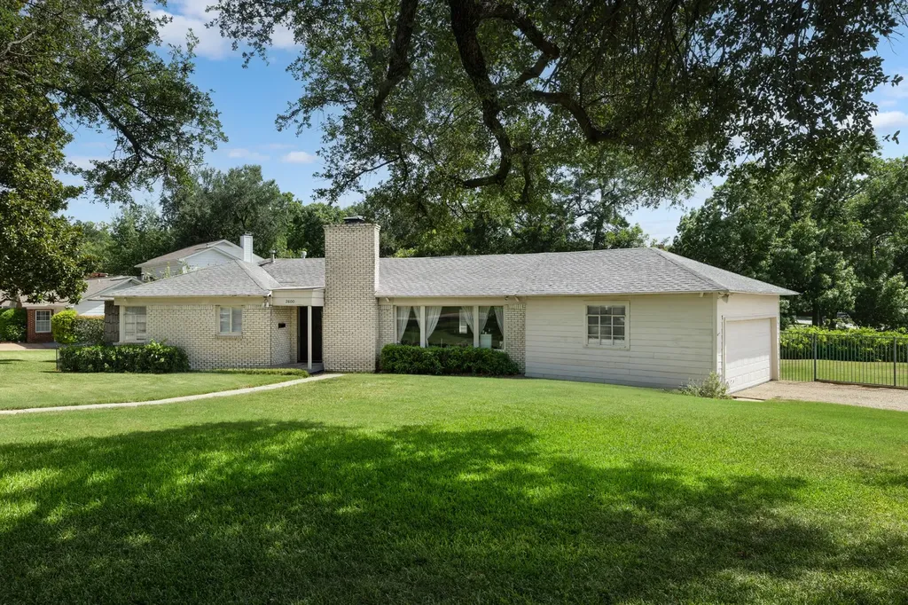 2600 Colonial Parkway Fort Worth TX 76109