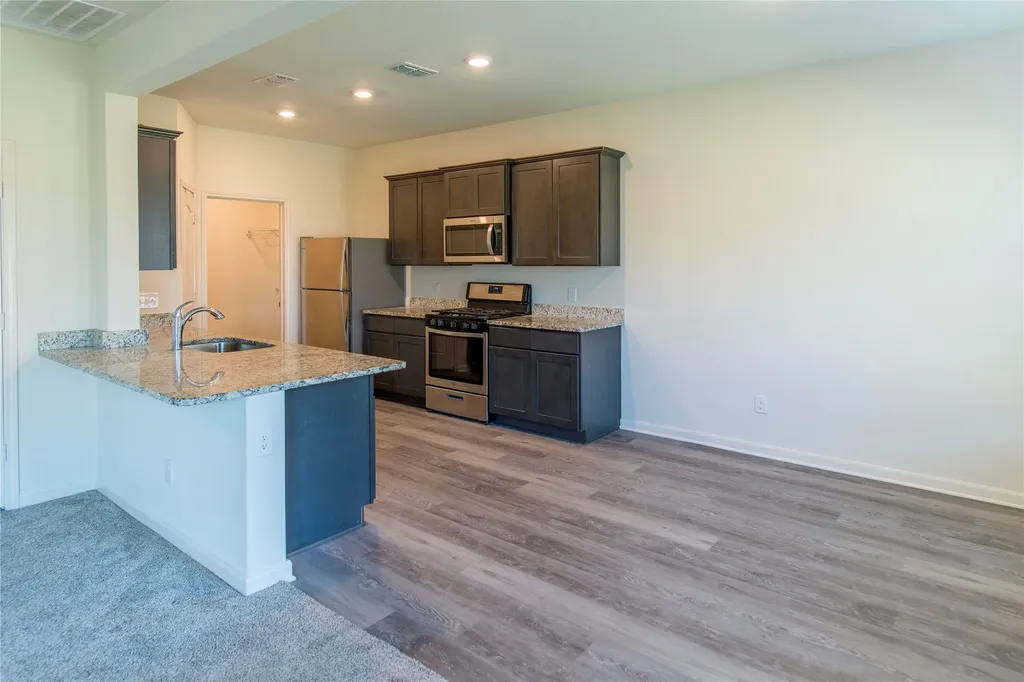 1825 Fergus Drive Ponder TX 76259