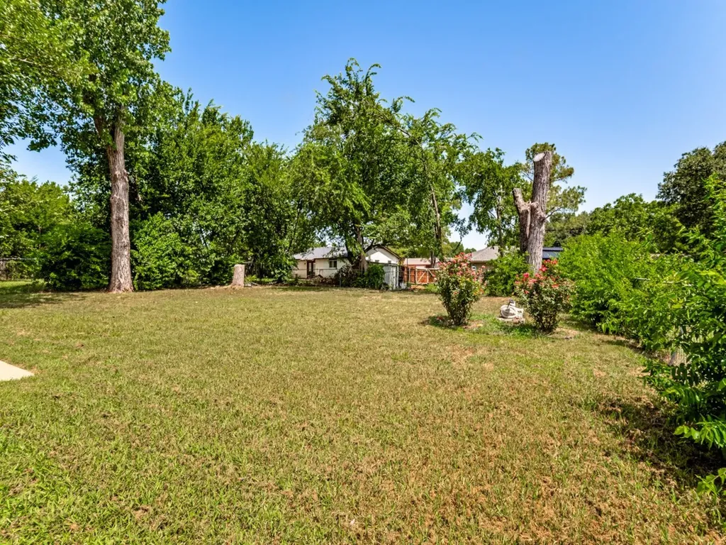 1405 Rambler Road Arlington TX 76014