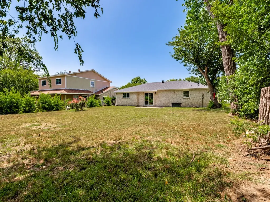 1405 Rambler Road Arlington TX 76014