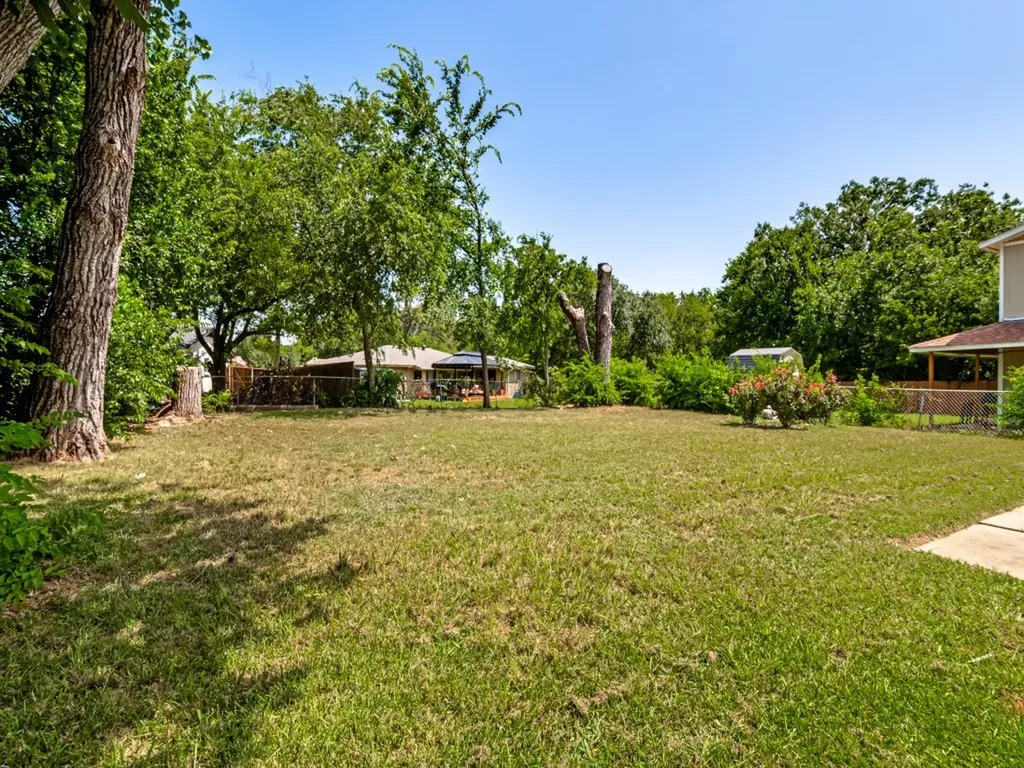 1405 Rambler Road Arlington TX 76014
