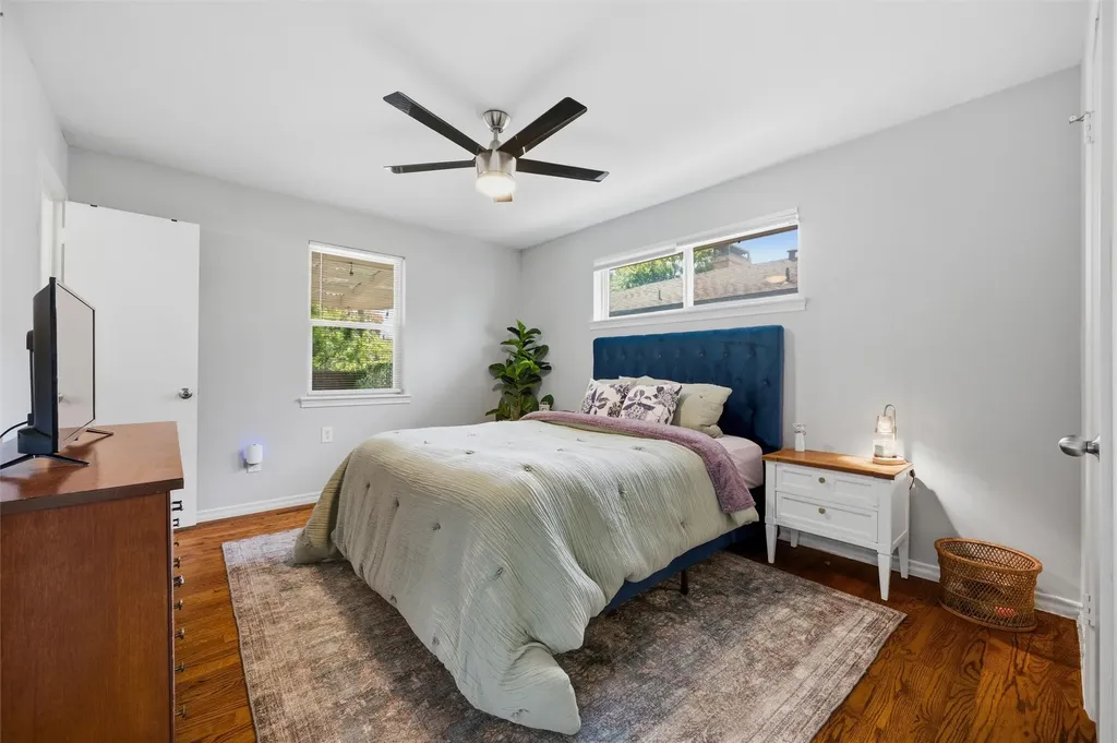 2536 Saint Francis Avenue Dallas TX 75228