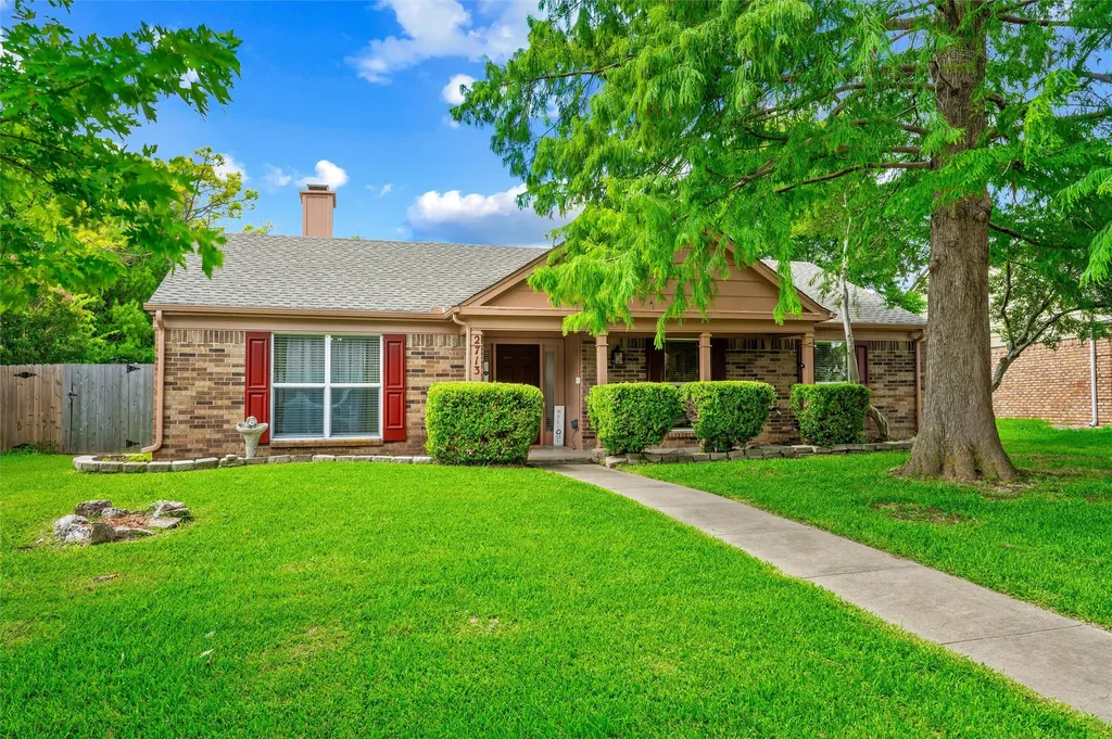 2713 Riviera Drive Garland TX 75040