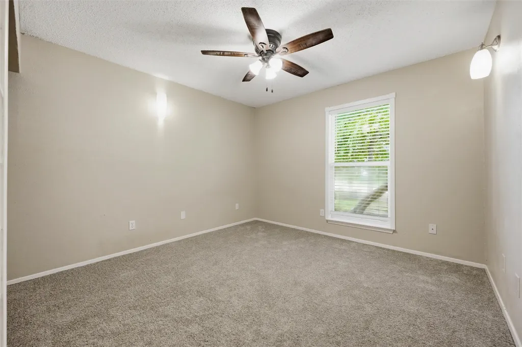 2713 Riviera Drive Garland TX 75040
