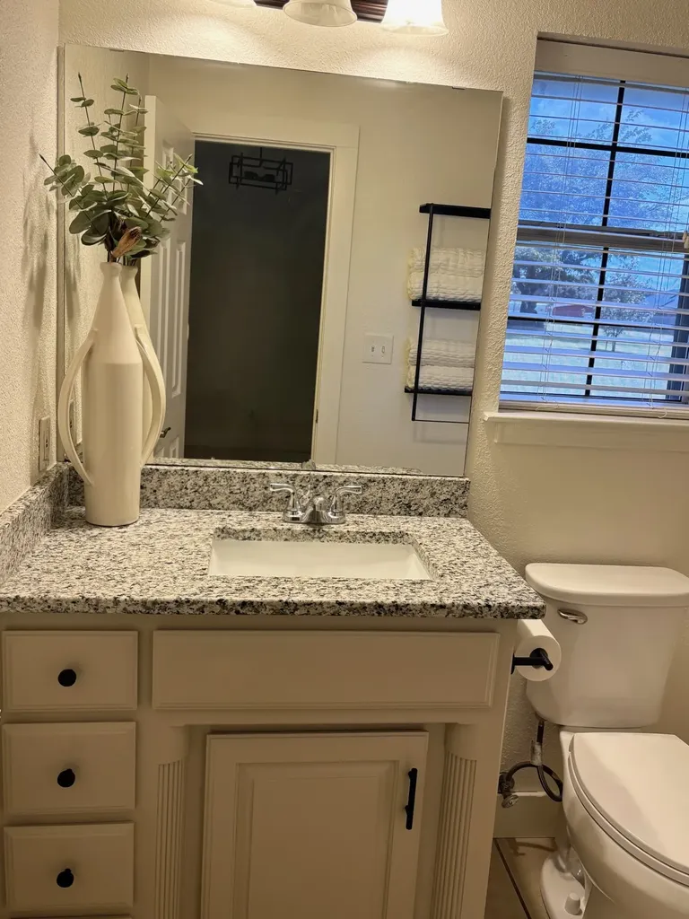 1204 Cooke Street Nocona TX 76255