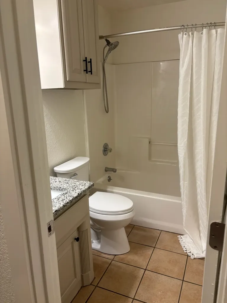1204 Cooke Street Nocona TX 76255