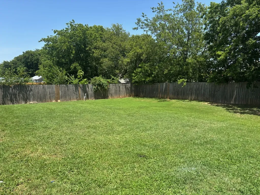 1204 Cooke Street Nocona TX 76255