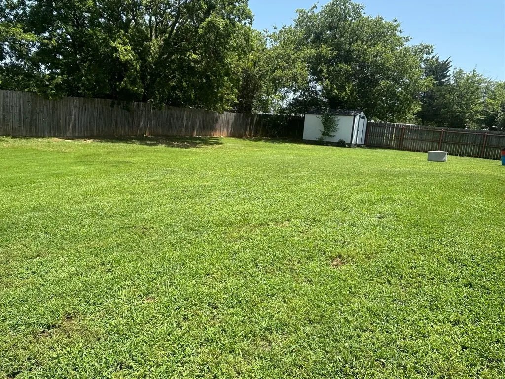 1204 Cooke Street Nocona TX 76255