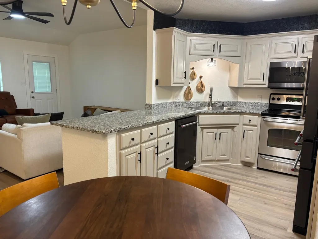 1204 Cooke Street Nocona TX 76255