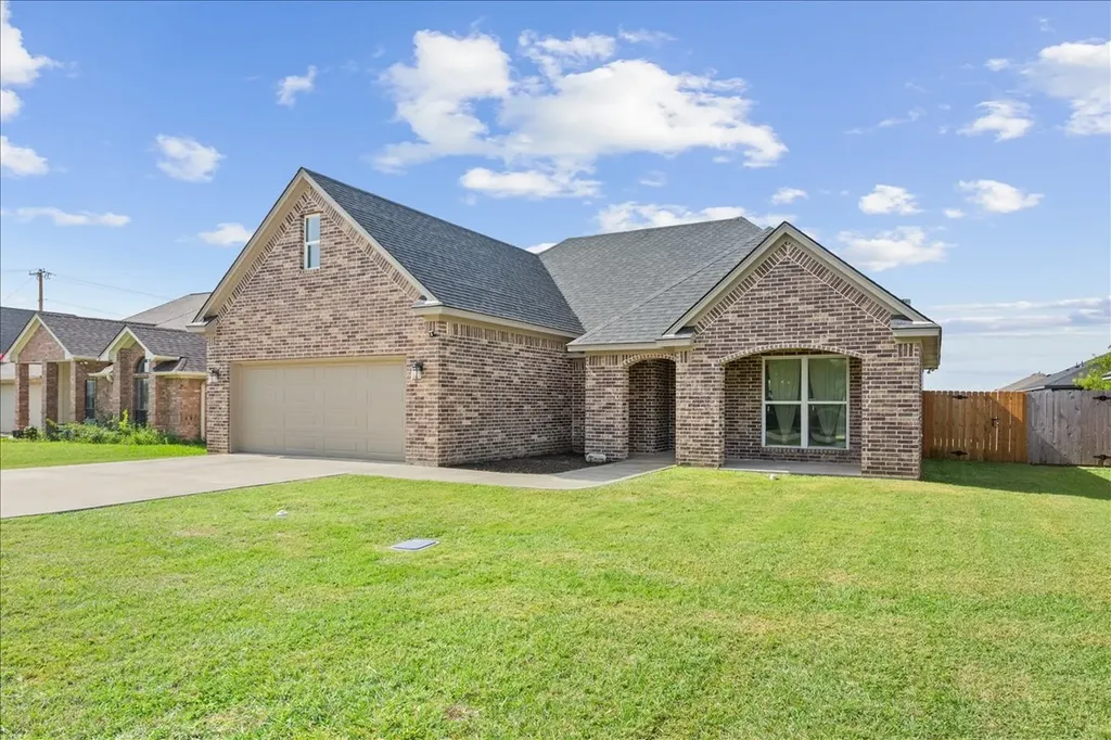 426 Alexander Hillsboro TX 76645