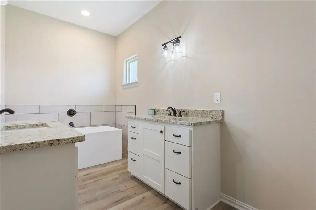 426 Alexander Hillsboro TX 76645
