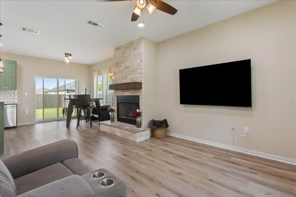 426 Alexander Hillsboro TX 76645