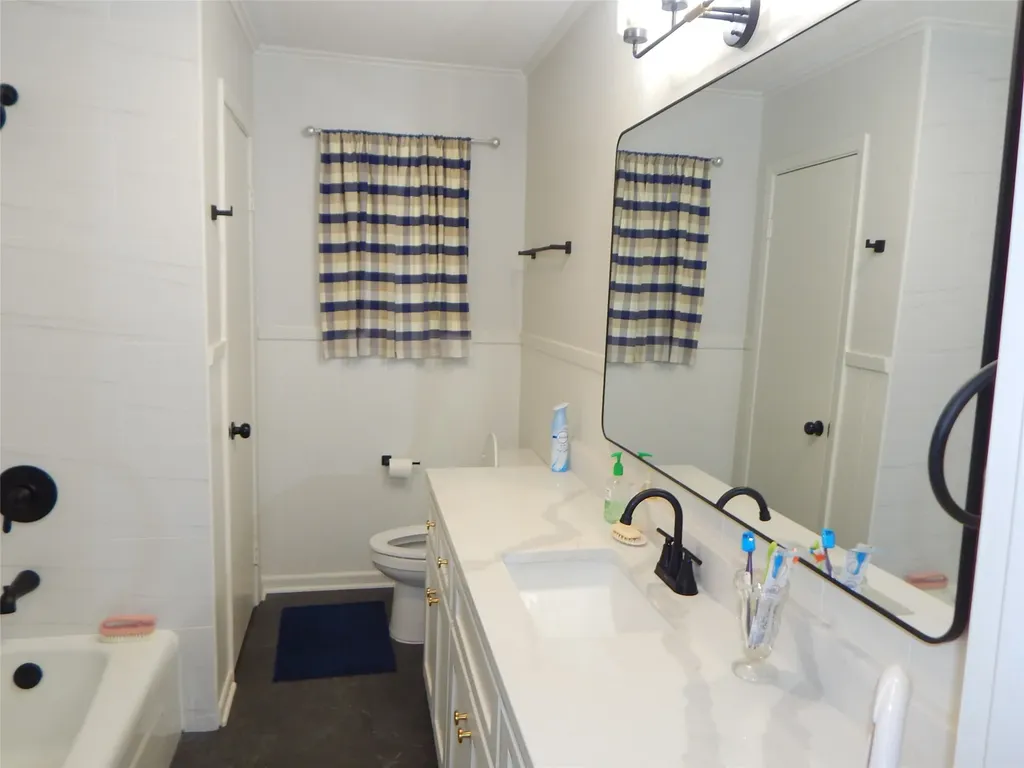 517 Ronnette Drive Tyler TX 75703