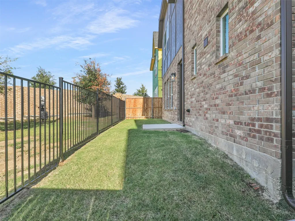 1528 Teresa Ann Lane Allen TX 75013